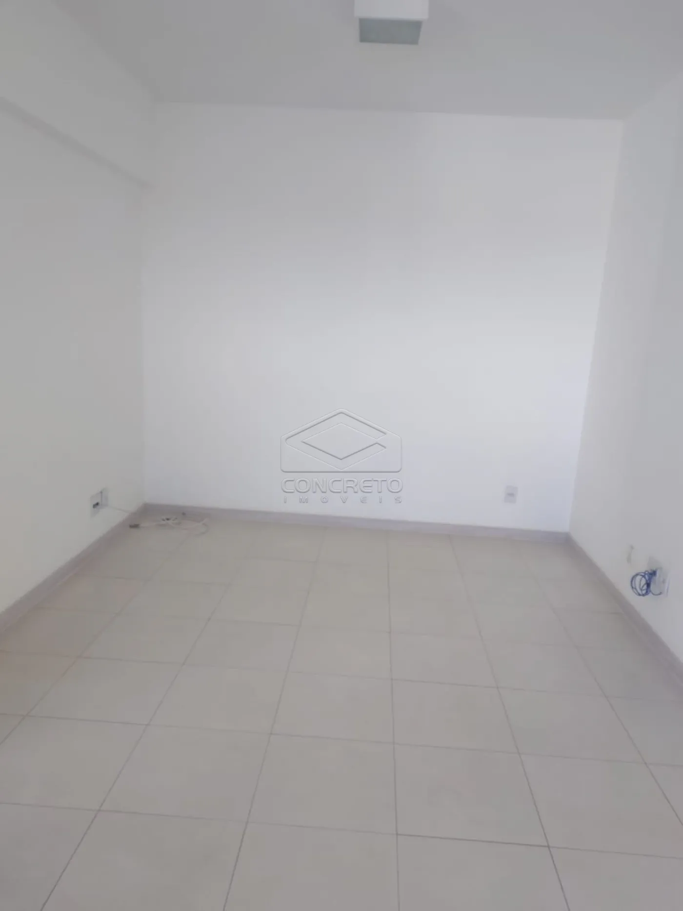Alugar Apartamento / Padr&atilde;o em Len&ccedil;&oacute;is Paulista R$ 1.800,00 - Foto 10