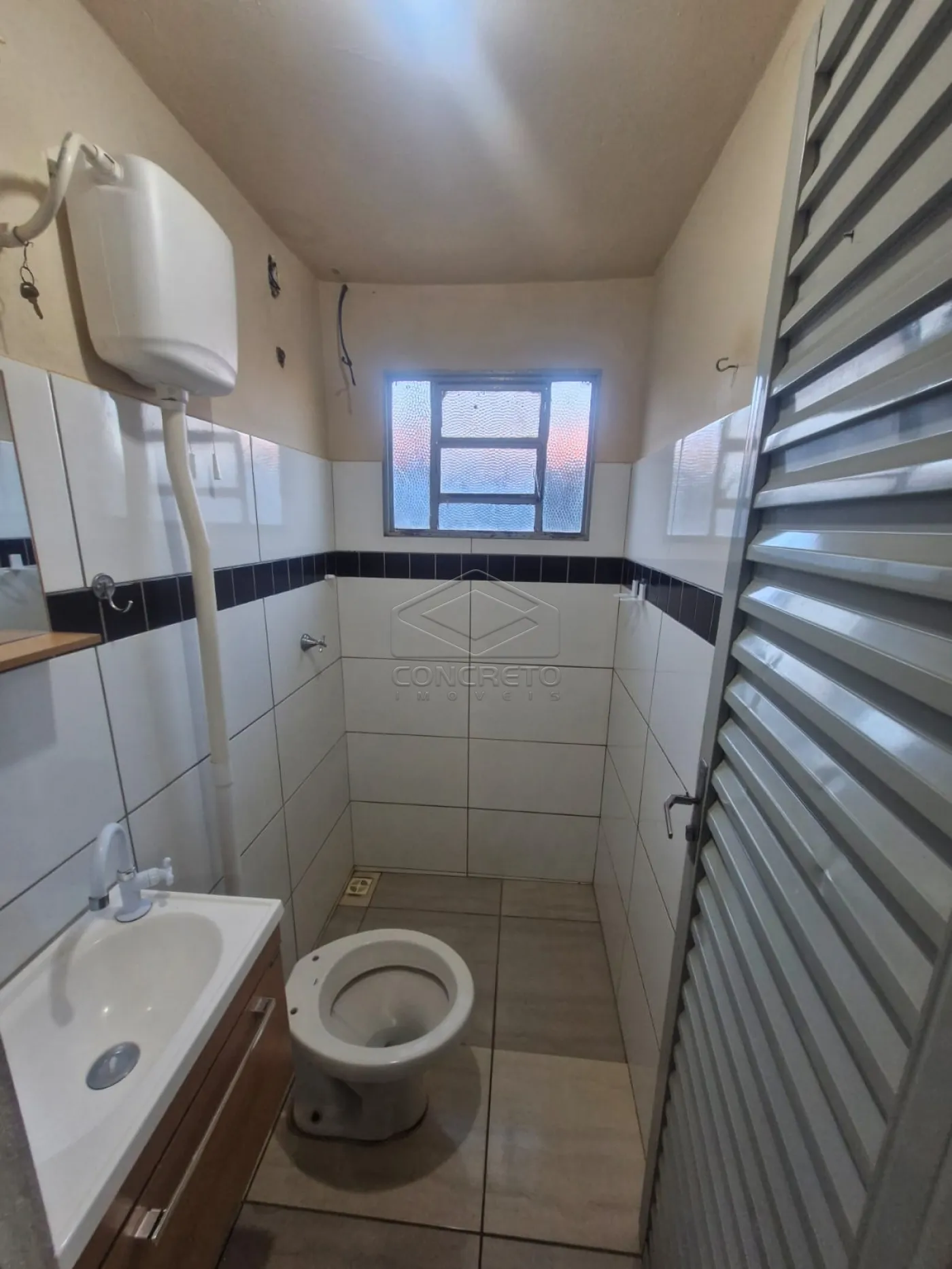 Alugar Casa / Resid&ecirc;ncia em Len&ccedil;&oacute;is Paulista R$ 1.500,00 - Foto 8