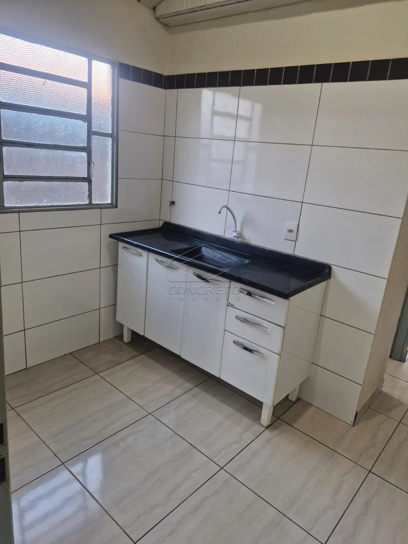 Alugar Casa / Resid&ecirc;ncia em Len&ccedil;&oacute;is Paulista R$ 1.500,00 - Foto 11