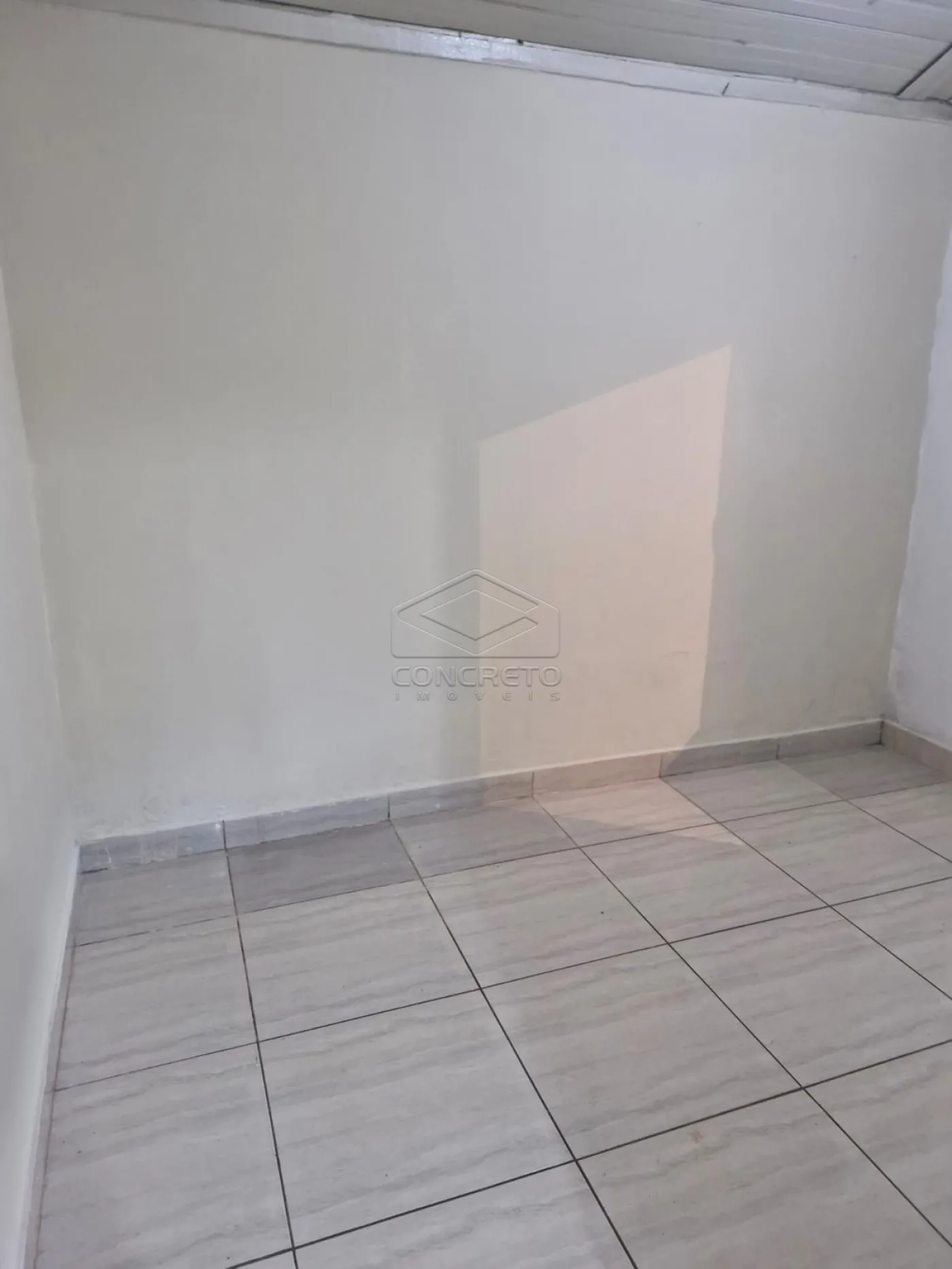 Alugar Casa / Resid&ecirc;ncia em Len&ccedil;&oacute;is Paulista R$ 1.500,00 - Foto 13