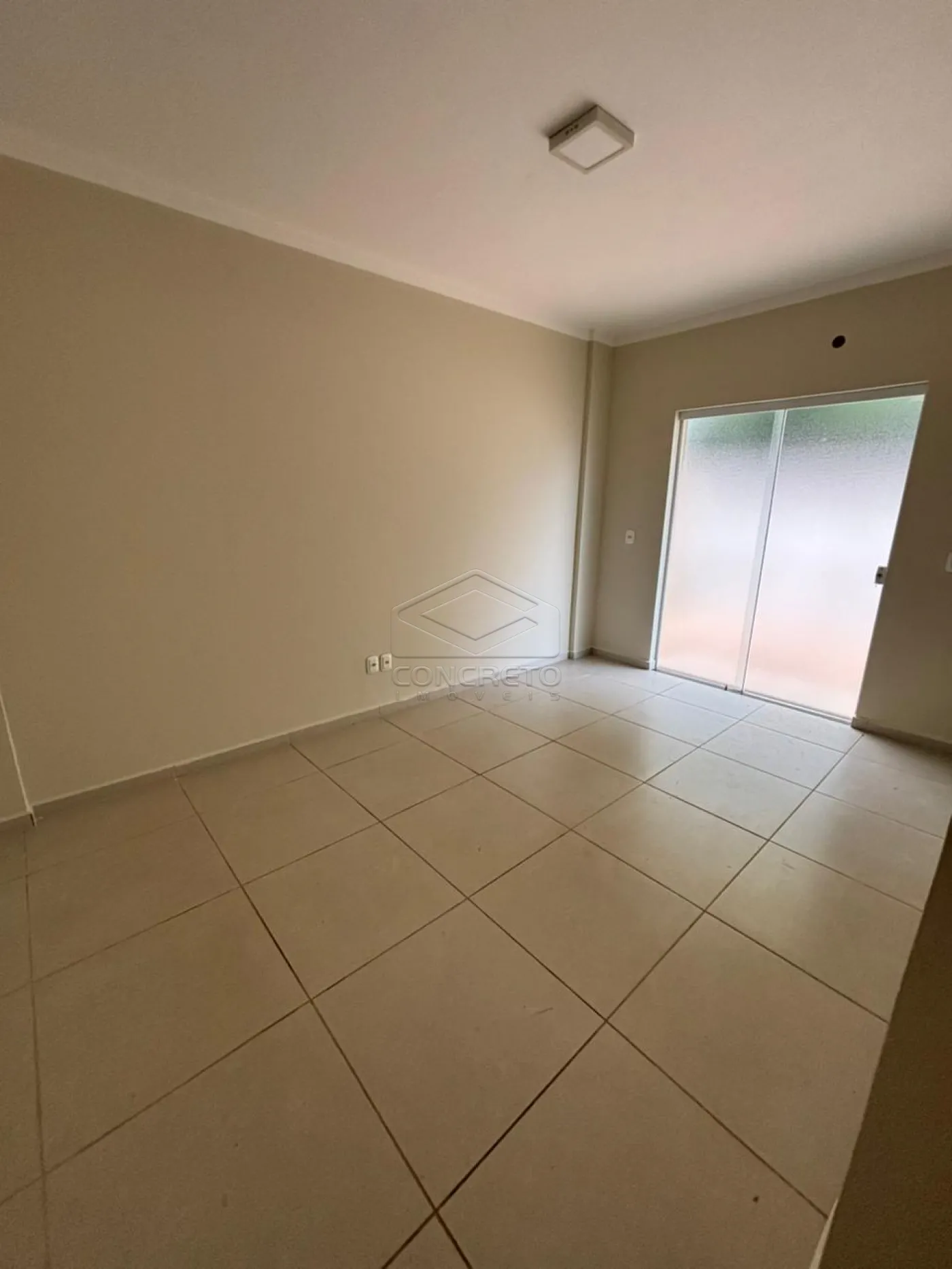 Alugar Apartamento / Padr&atilde;o em Len&ccedil;&oacute;is Paulista R$ 1.260,00 - Foto 3