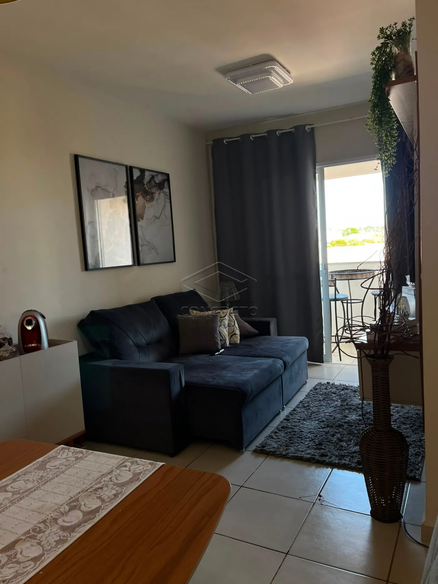 Alugar Apartamento / Padr&atilde;o em Len&ccedil;&oacute;is Paulista R$ 1.800,00 - Foto 3