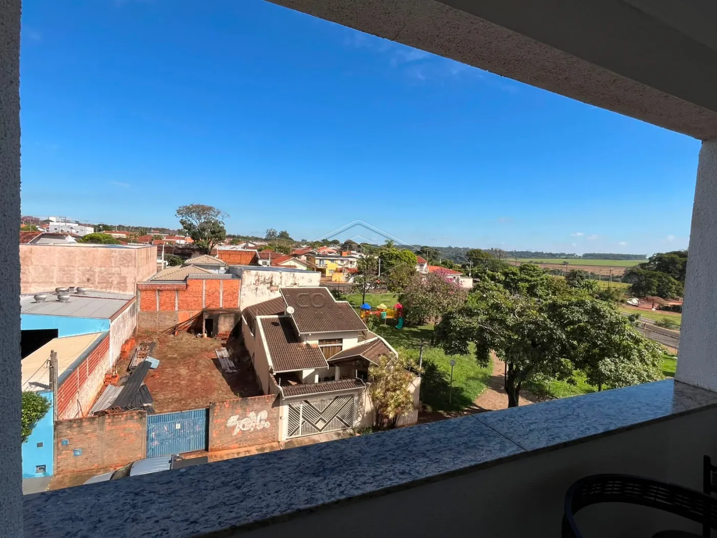 Alugar Apartamento / Padr&atilde;o em Len&ccedil;&oacute;is Paulista R$ 1.800,00 - Foto 5