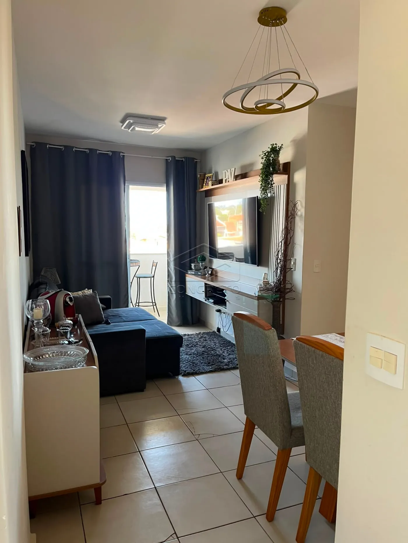 Alugar Apartamento / Padr&atilde;o em Len&ccedil;&oacute;is Paulista R$ 1.800,00 - Foto 2