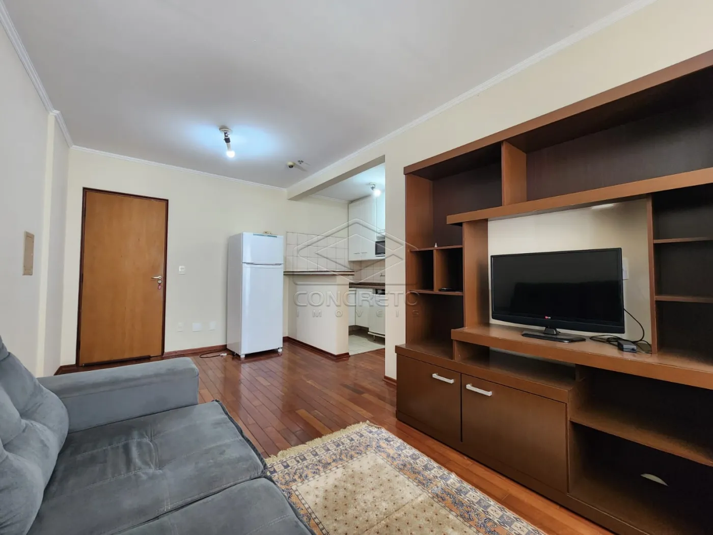 Alugar Apartamento / Padr&atilde;o em Ja&uacute; R$ 2.400,00 - Foto 2