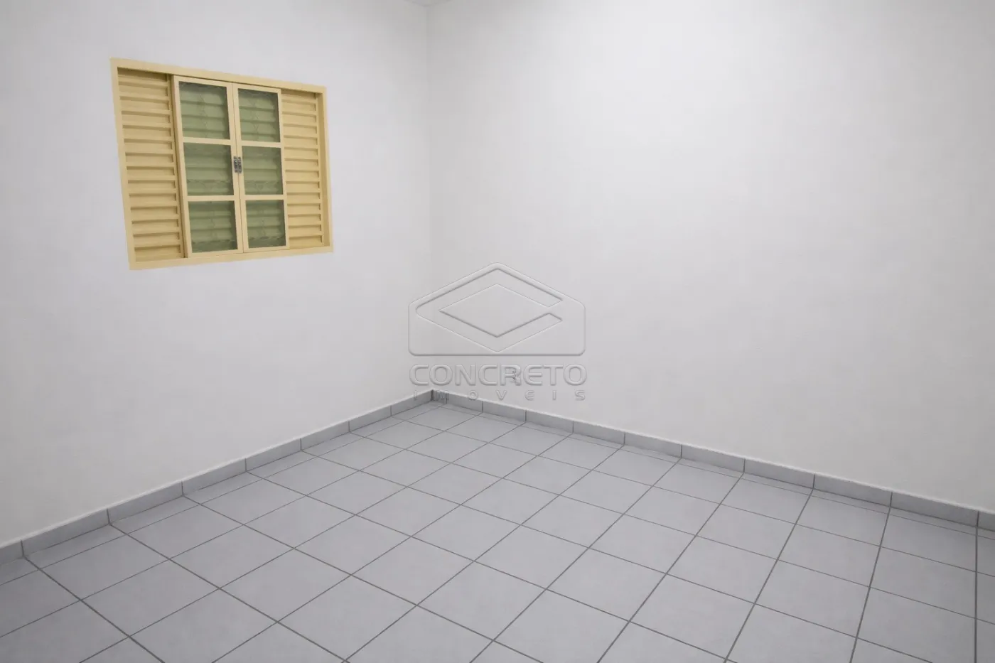 Alugar Casa / Padr&atilde;o em Len&ccedil;&oacute;is Paulista R$ 850,00 - Foto 6