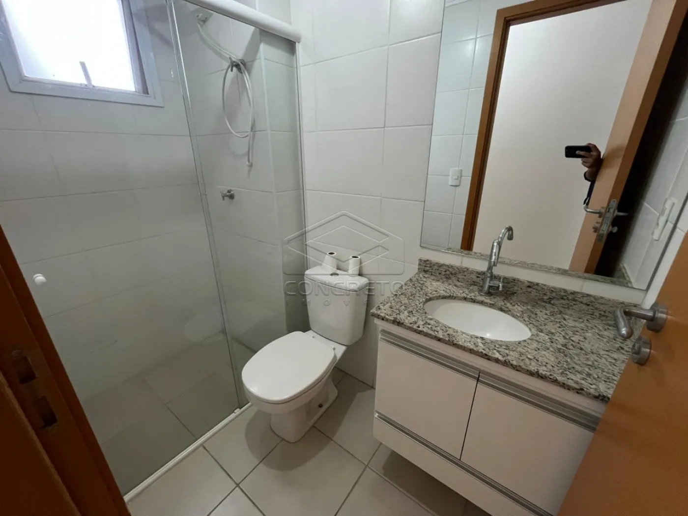 Alugar Apartamento / Padr&atilde;o em Len&ccedil;&oacute;is Paulista R$ 2.200,00 - Foto 4