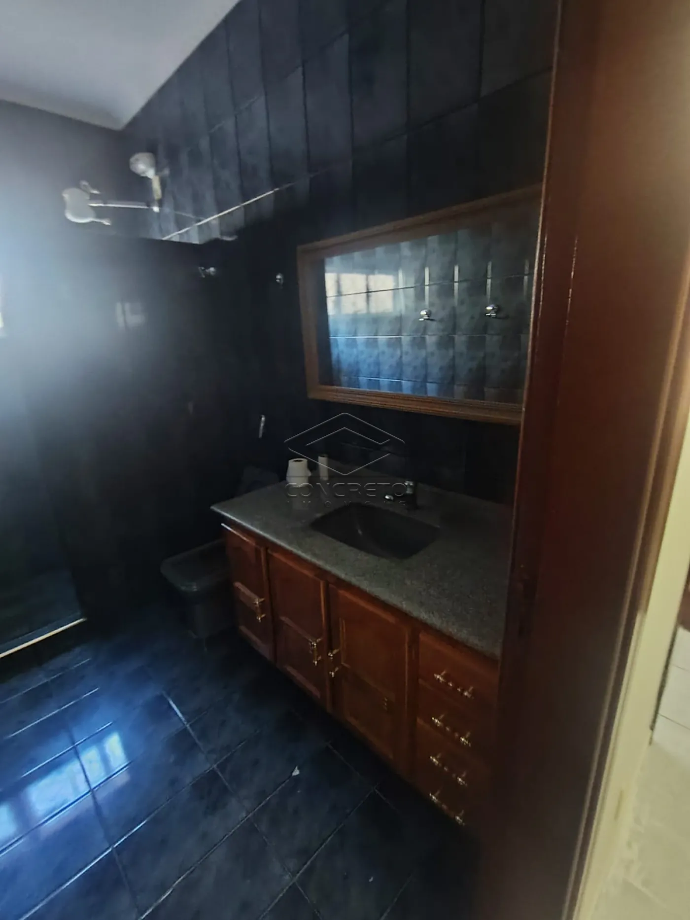 Alugar Casa / Padr&atilde;o em Len&ccedil;&oacute;is Paulista R$ 3.000,00 - Foto 6