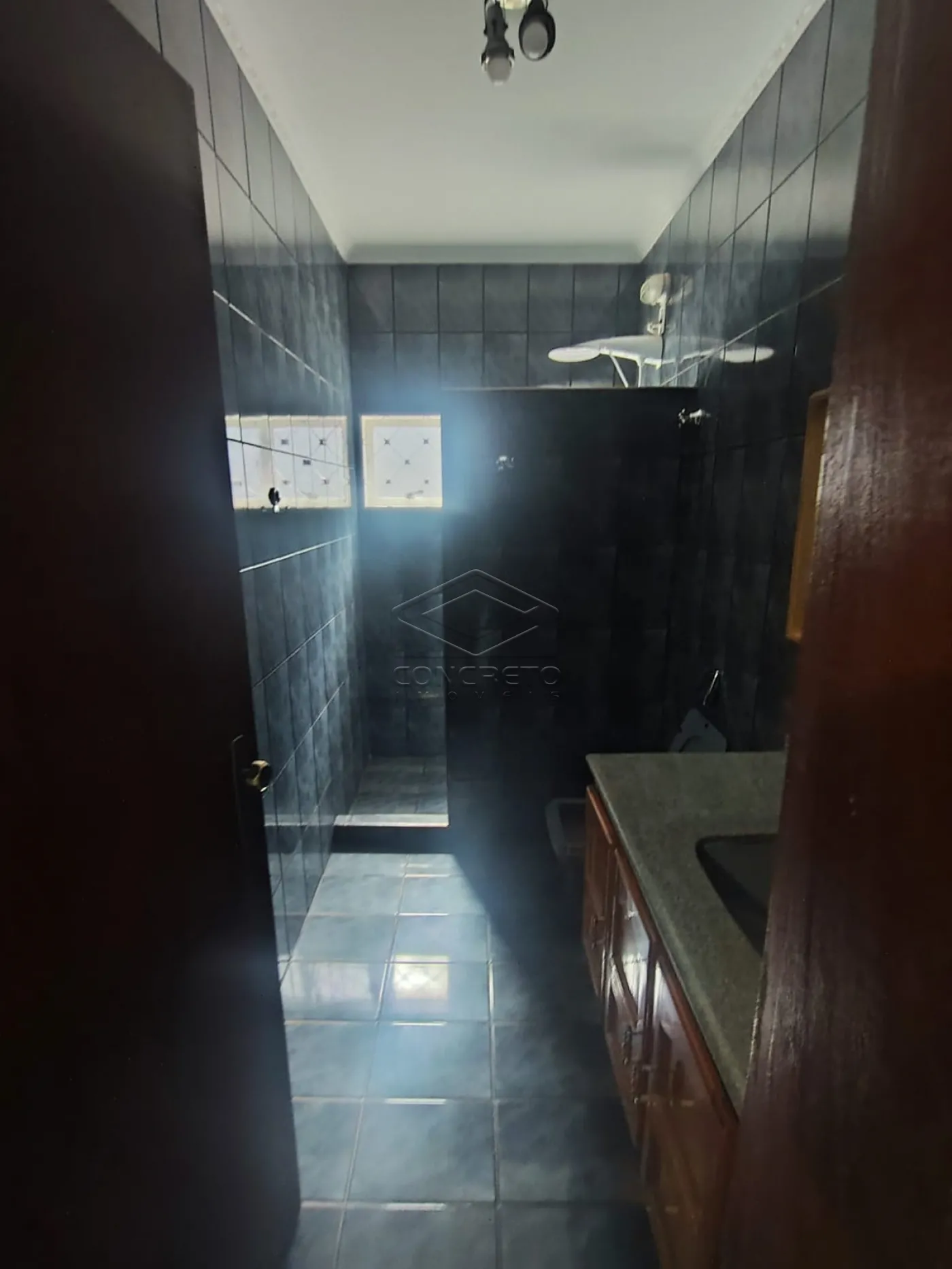 Alugar Casa / Padr&atilde;o em Len&ccedil;&oacute;is Paulista R$ 3.000,00 - Foto 7