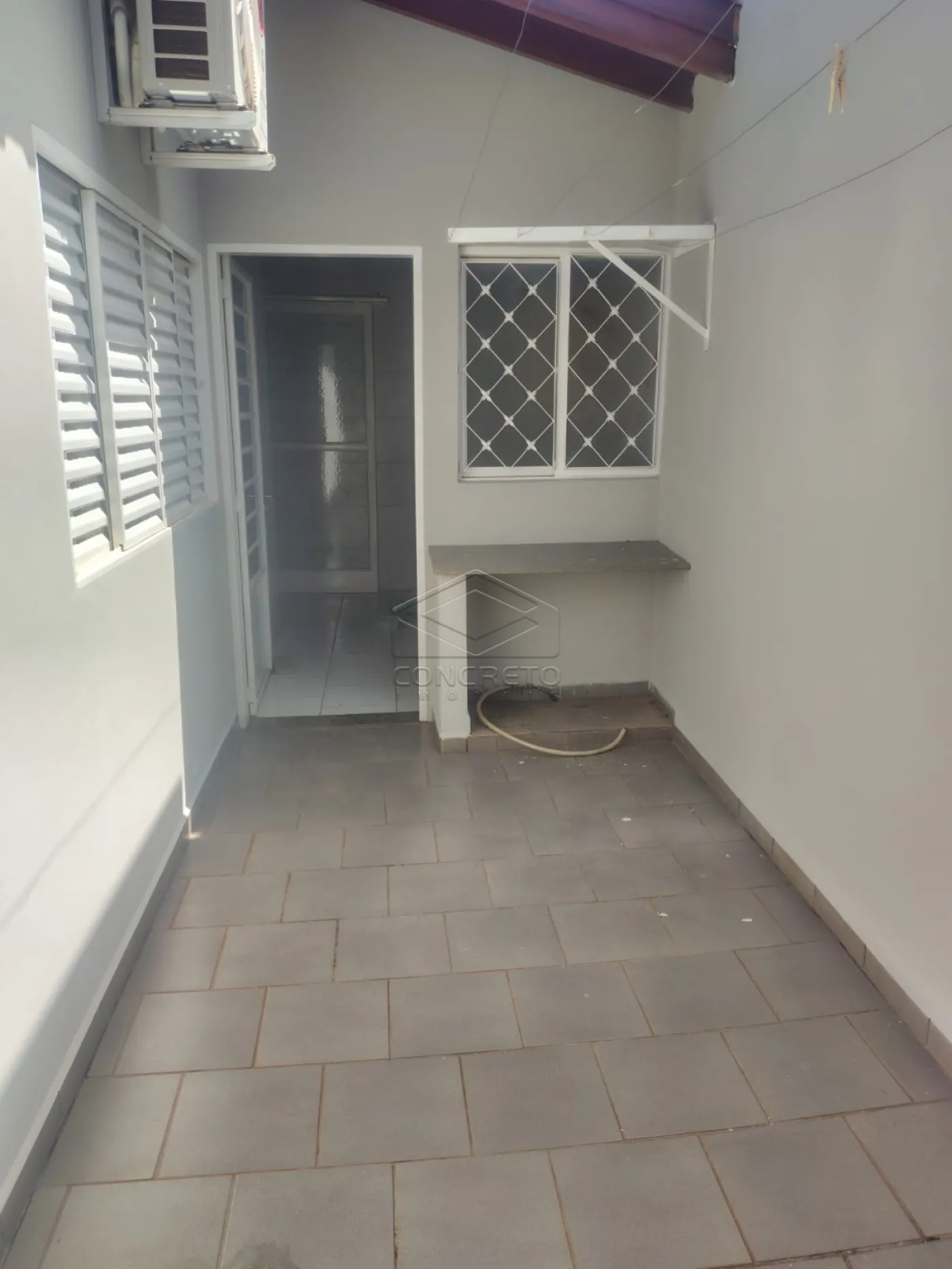 Alugar Casa / Padr&atilde;o em Len&ccedil;&oacute;is Paulista R$ 3.000,00 - Foto 12