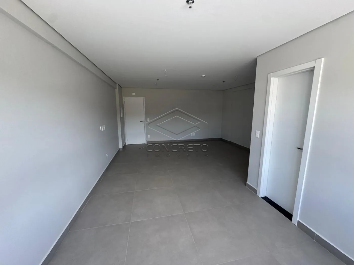 Comprar Comercial / Sala em Ja&uacute; R$ 440.000,00 - Foto 4