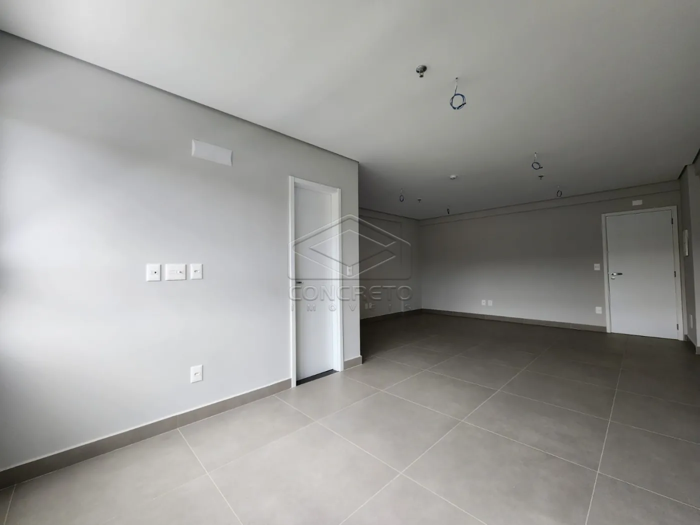 Alugar Comercial / Sala em Ja&uacute; R$ 2.200,00 - Foto 4