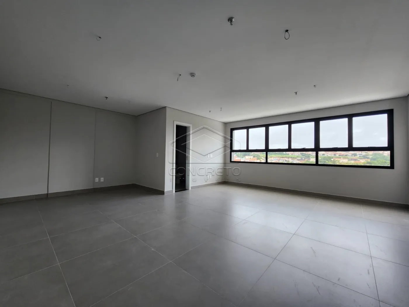 Alugar Comercial / Sala em Ja&uacute; R$ 2.800,00 - Foto 2