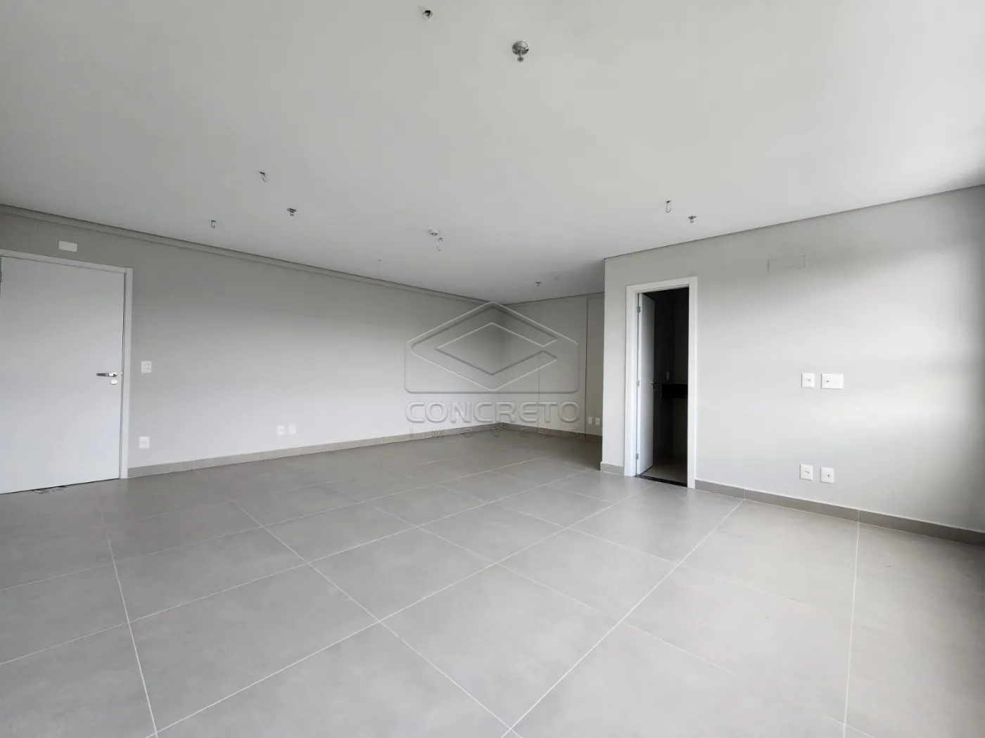 Alugar Comercial / Sala em Ja&uacute; R$ 2.800,00 - Foto 4