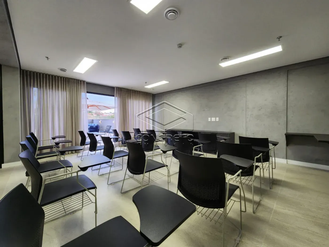 Alugar Comercial / Sala em Ja&uacute; R$ 5.000,00 - Foto 6