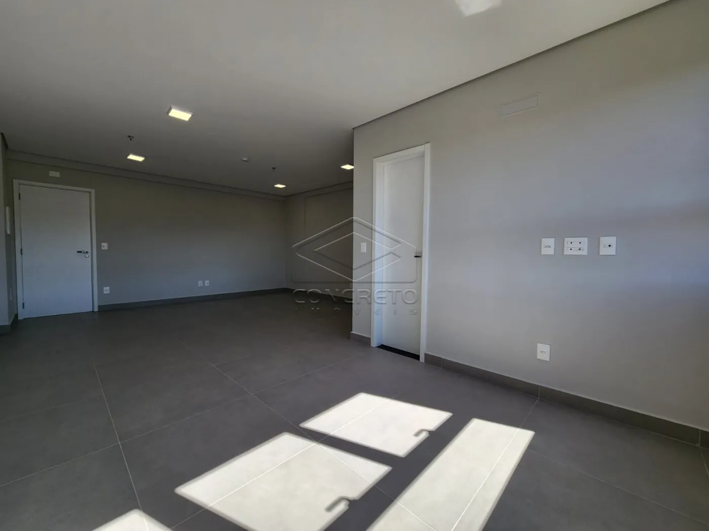 Comprar Comercial / Sala em Ja&uacute; R$ 299.980,00 - Foto 5