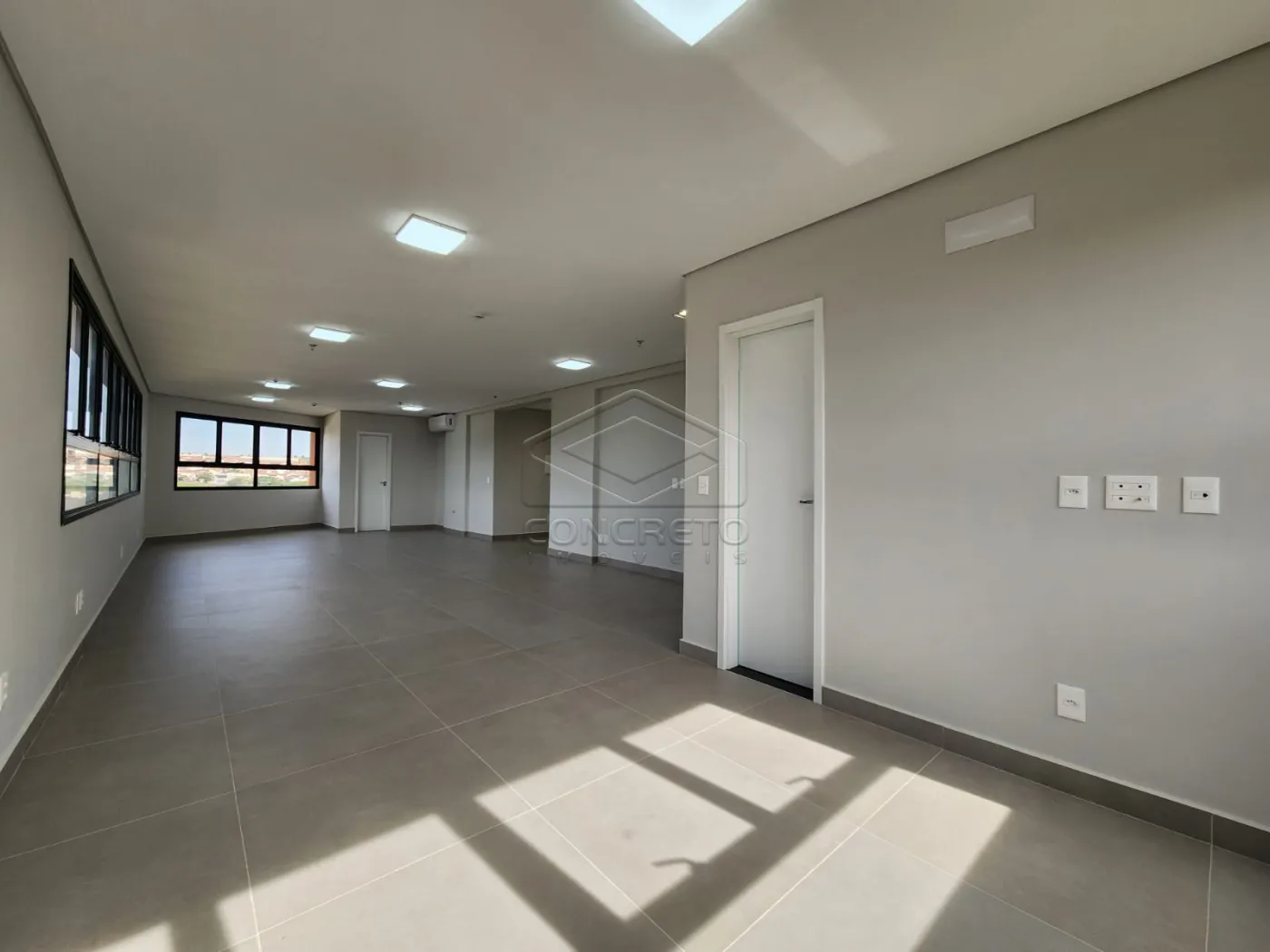 Alugar Comercial / Sala em Ja&uacute; R$ 4.800,00 - Foto 5
