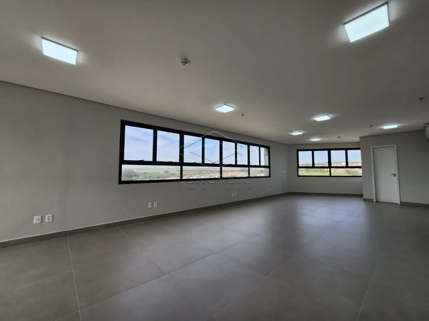 Alugar Comercial / Sala em Ja&uacute; R$ 4.800,00 - Foto 2