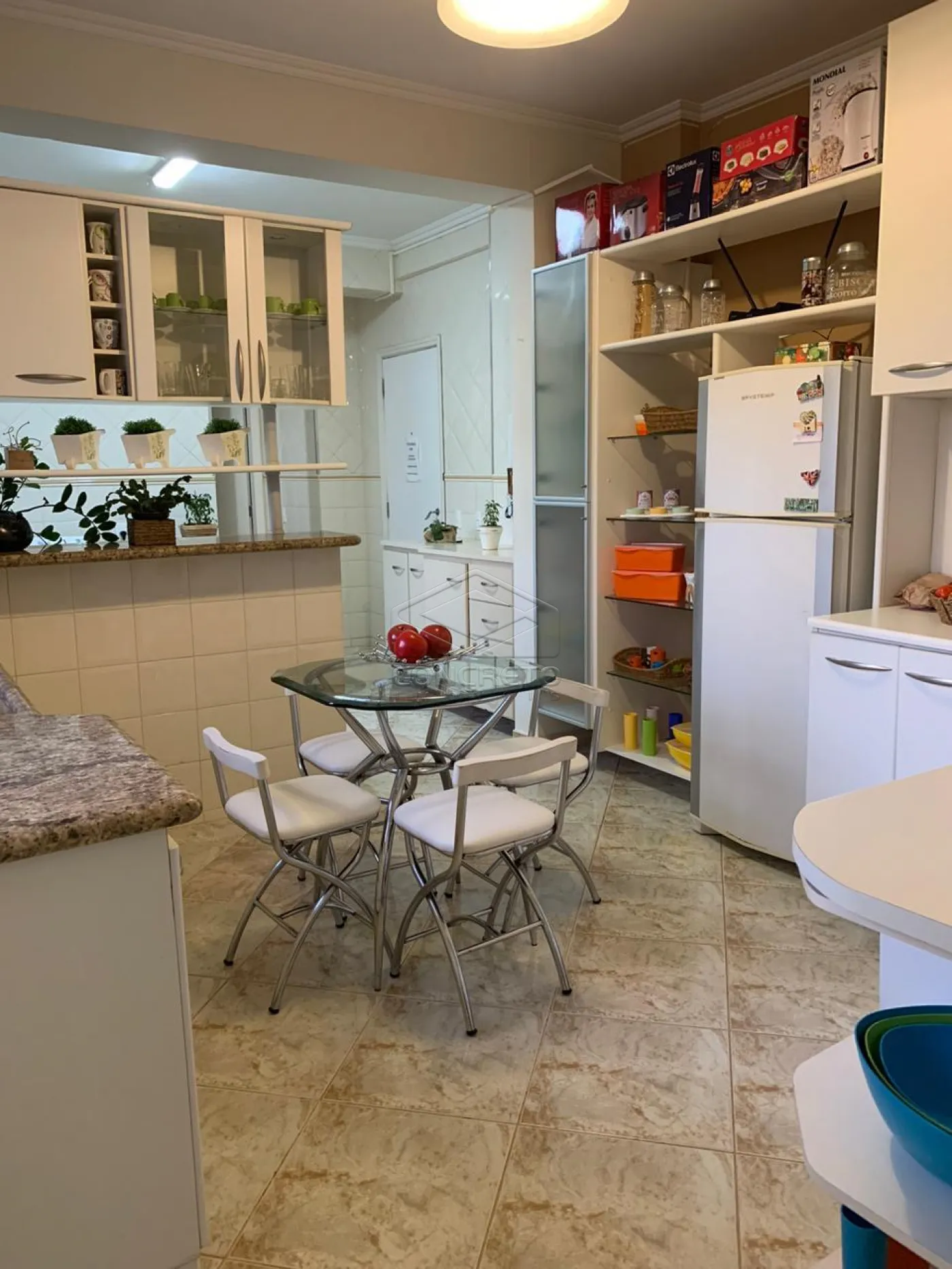 Alugar Apartamento / Padr&atilde;o em Len&ccedil;&oacute;is Paulista R$ 1.700,00 - Foto 12