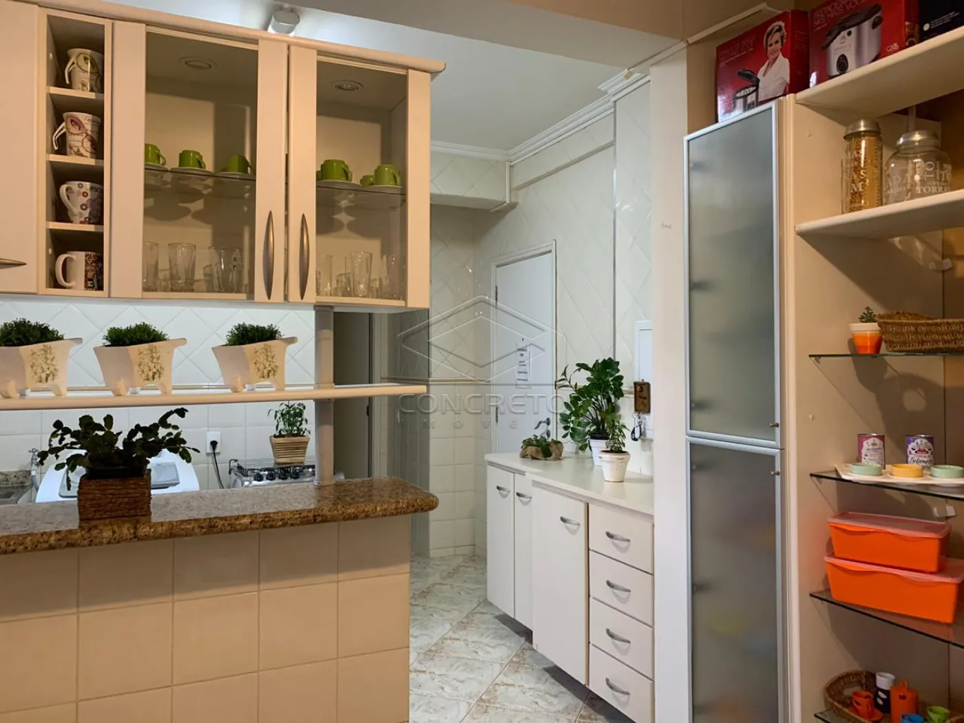 Alugar Apartamento / Padr&atilde;o em Len&ccedil;&oacute;is Paulista R$ 1.700,00 - Foto 14