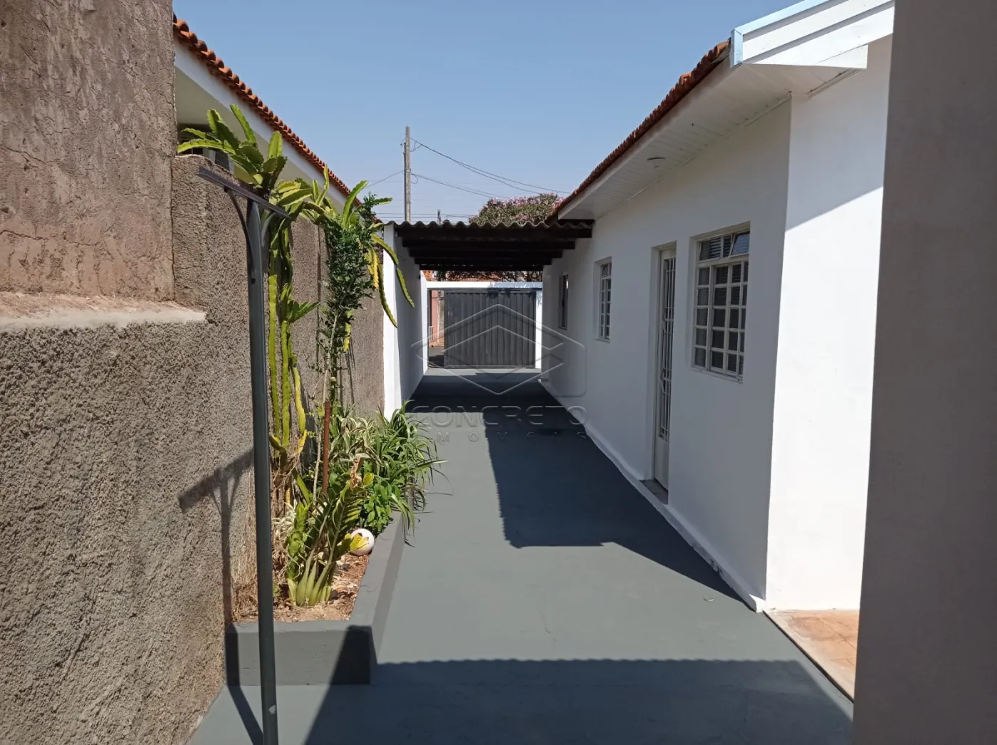Alugar Casa / Padr&atilde;o em Len&ccedil;&oacute;is Paulista R$ 3.000,00 - Foto 11