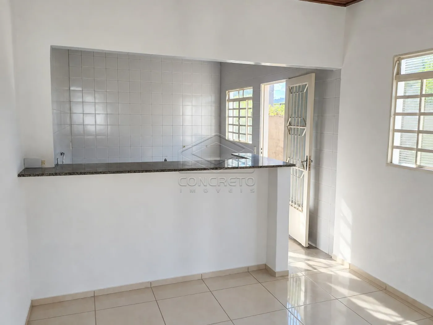 Alugar Casa / Padr&atilde;o em Len&ccedil;&oacute;is Paulista R$ 3.000,00 - Foto 12