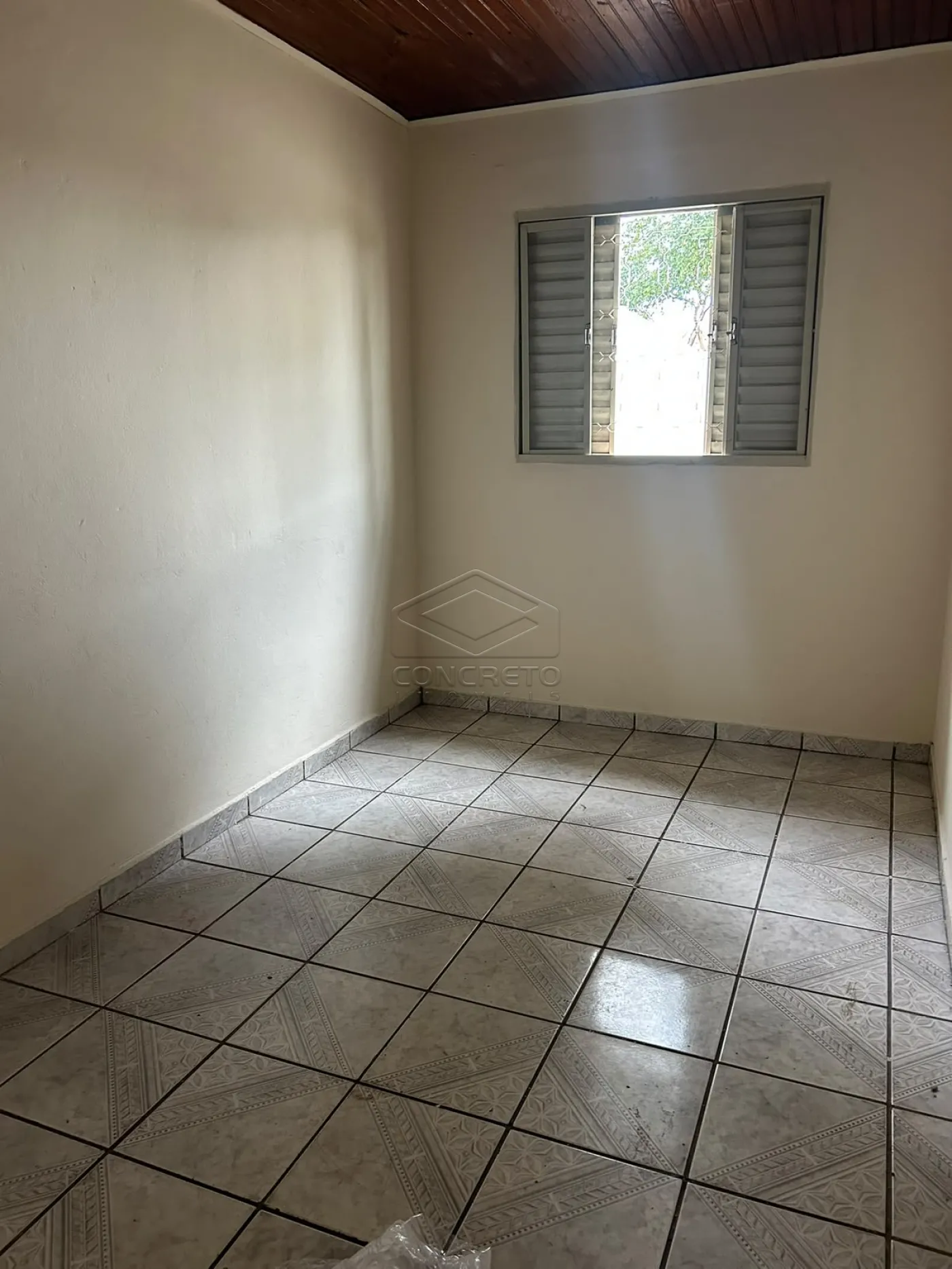 Alugar Casa / Padr&atilde;o em Len&ccedil;&oacute;is Paulista R$ 1.500,00 - Foto 10