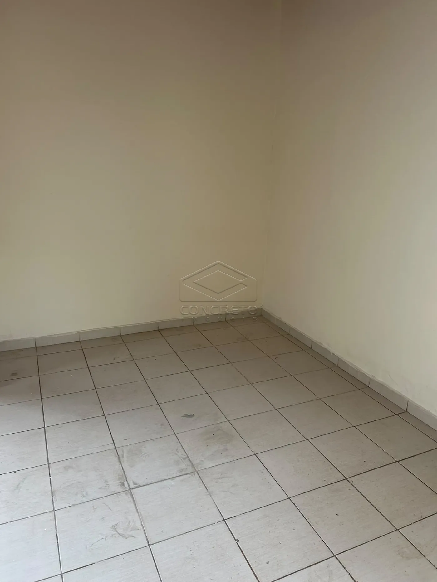 Alugar Casa / Padr&atilde;o em Len&ccedil;&oacute;is Paulista R$ 1.500,00 - Foto 12