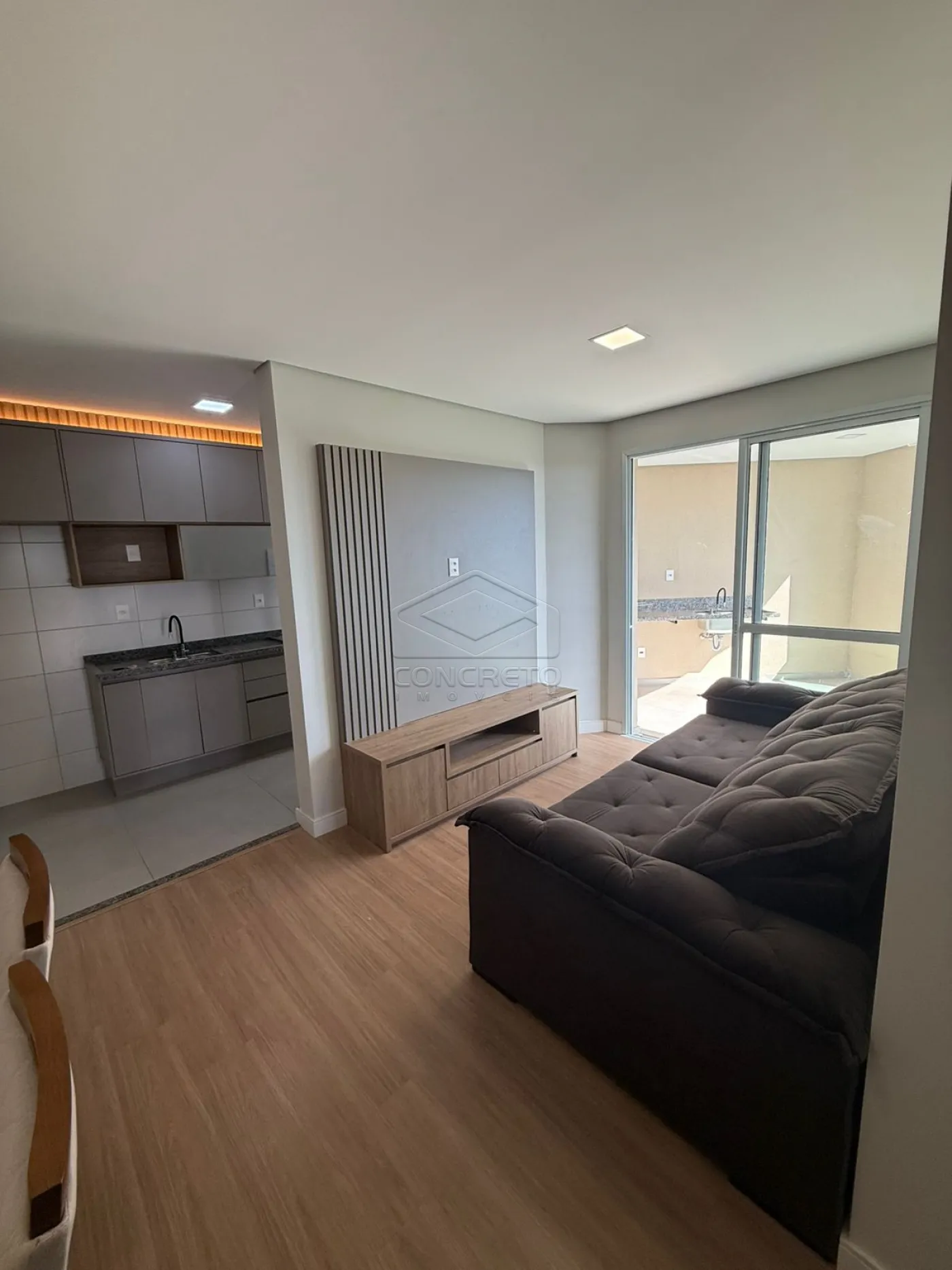 Alugar Apartamento / Padr&atilde;o em Len&ccedil;&oacute;is Paulista R$ 4.000,00 - Foto 4