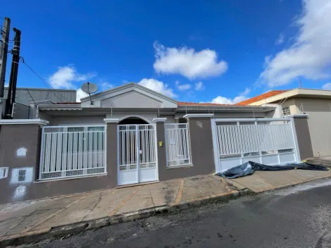 Botucatu Vila Pinheiro Machado Casa Venda R$750.000,00 3 Dormitorios 2 Vagas Area do terreno 335.00m2 Area construida 224.00m2