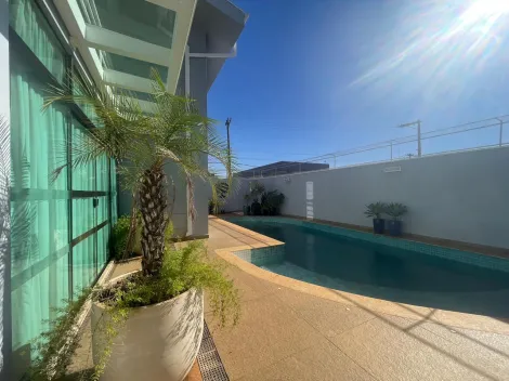 Botucatu Altos do Paraiso Casa Venda R$2.600.000,00 Condominio R$700,00 3 Dormitorios 4 Vagas Area do terreno 590.00m2 Area construida 577.00m2