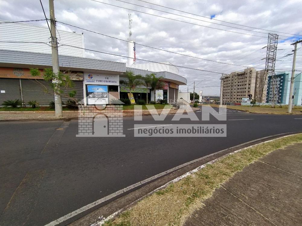 Alugar Comercial / Loja em Uberl&acirc;ndia R$ 2.147,00 - Foto 6