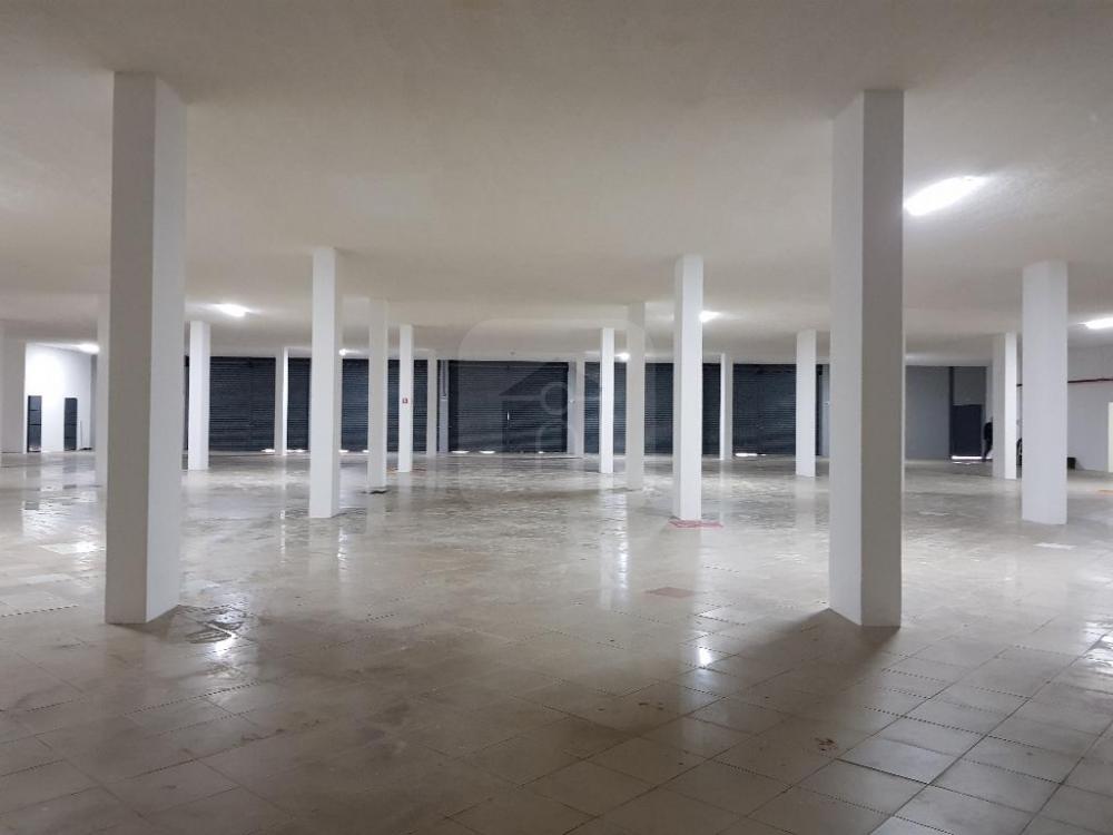 Alugar Comercial / Loja em Uberl&acirc;ndia R$ 62.000,00 - Foto 11
