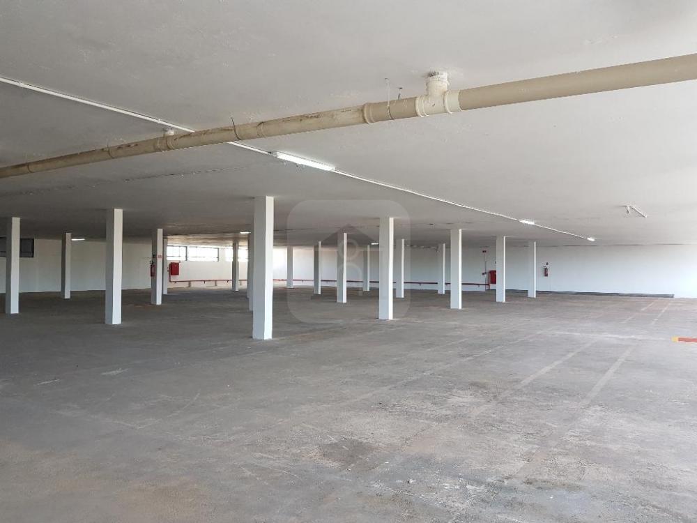 Alugar Comercial / Loja em Uberl&acirc;ndia R$ 62.000,00 - Foto 23
