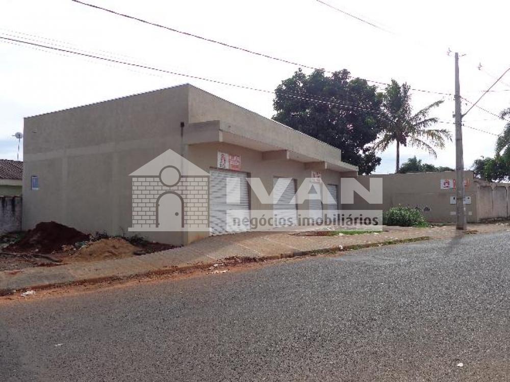 Alugar Comercial / Loja em Uberl&acirc;ndia R$ 1.400,00 - Foto 2