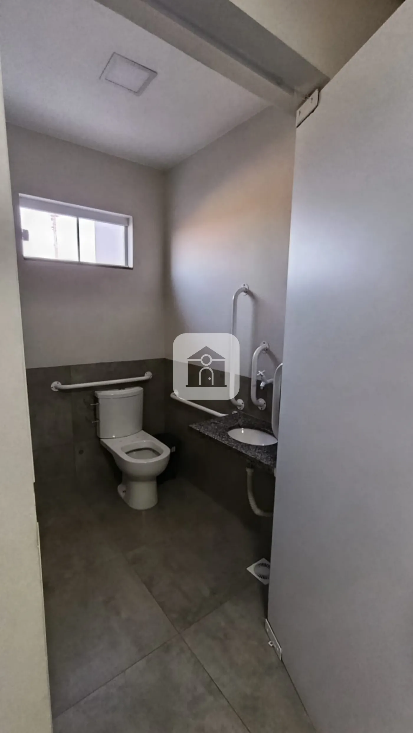 Alugar Comercial / Loja em Uberl&acirc;ndia R$ 1.200,00 - Foto 9