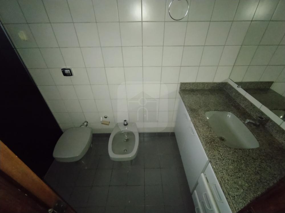 Alugar Apartamento / Padr&atilde;o em Uberl&acirc;ndia R$ 1.500,00 - Foto 20
