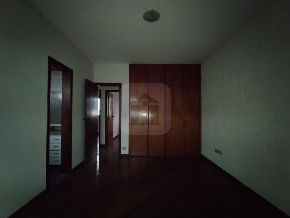 Alugar Apartamento / Padr&atilde;o em Uberl&acirc;ndia R$ 1.500,00 - Foto 19