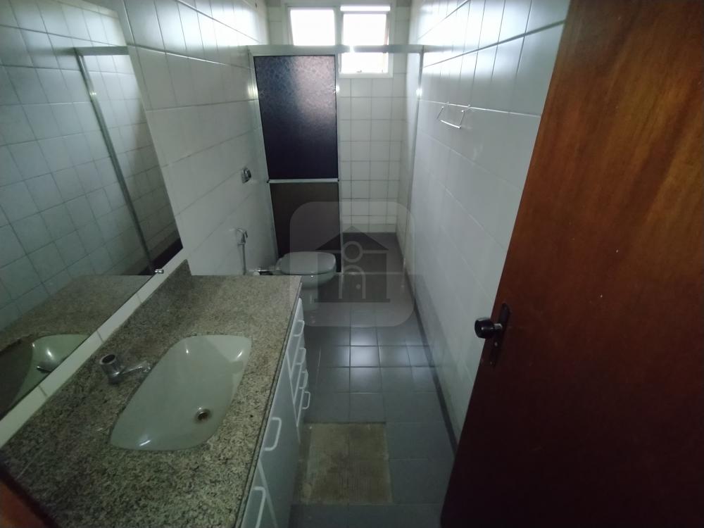 Alugar Apartamento / Padr&atilde;o em Uberl&acirc;ndia R$ 1.500,00 - Foto 16