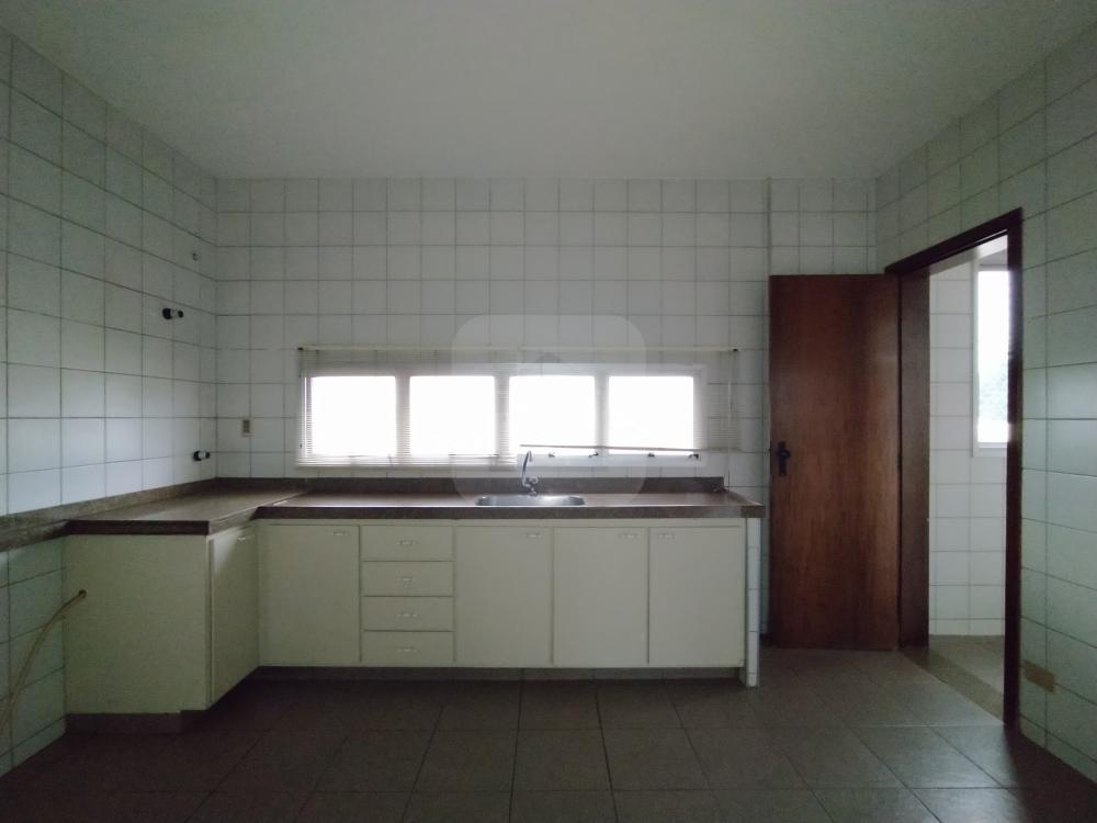 Alugar Apartamento / Padr&atilde;o em Uberl&acirc;ndia R$ 1.500,00 - Foto 10