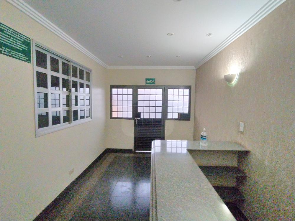 Alugar Apartamento / Padr&atilde;o em Uberl&acirc;ndia R$ 1.500,00 - Foto 4