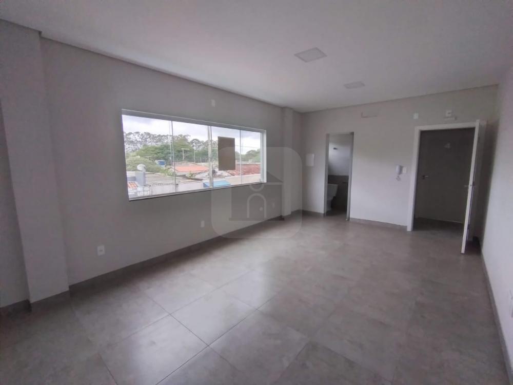 Alugar Comercial / Loja em Uberl&acirc;ndia R$ 850,00 - Foto 5