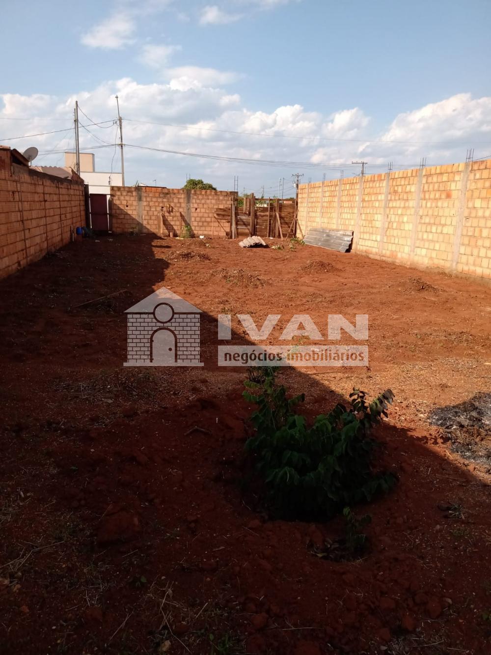 Comprar Terreno / Padr&atilde;o em Uberl&acirc;ndia R$ 220.000,00 - Foto 1
