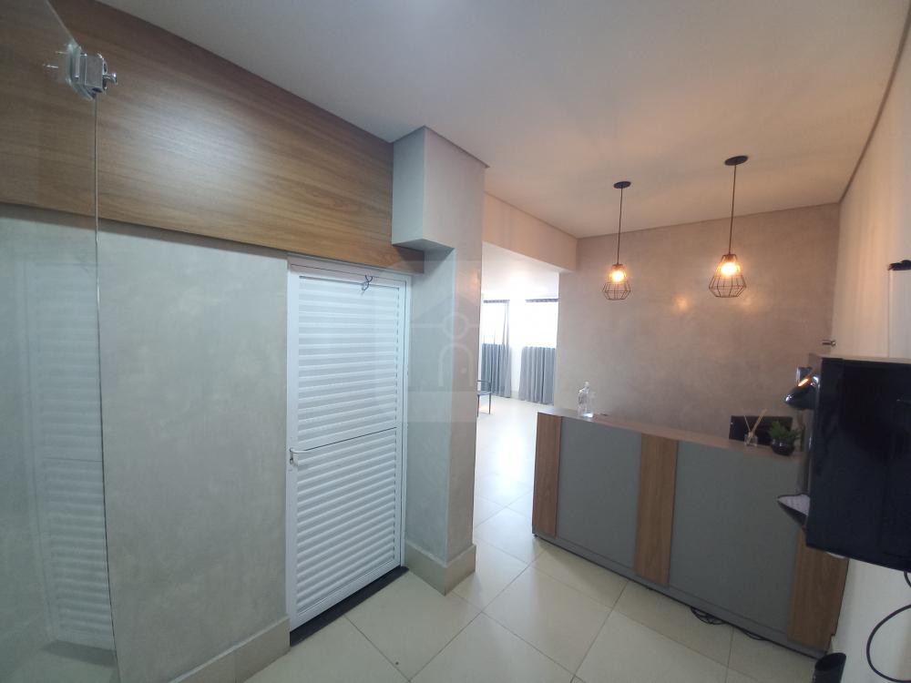 Alugar Comercial / Sala Comercial em Uberl&acirc;ndia R$ 8.500,00 - Foto 6