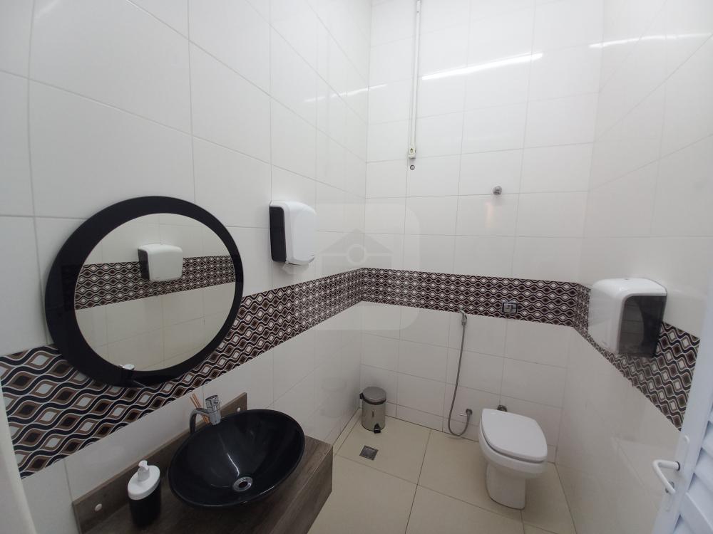 Alugar Comercial / Sala Comercial em Uberl&acirc;ndia R$ 8.500,00 - Foto 10