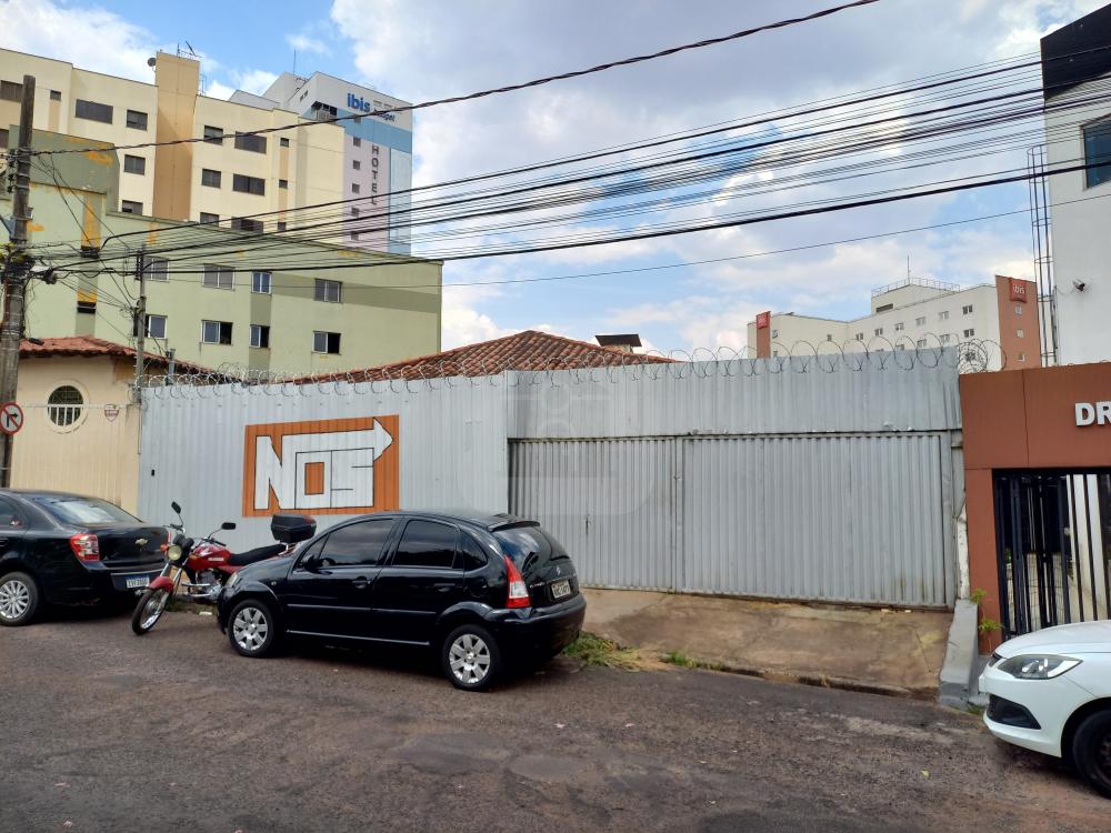 Alugar Comercial / Barrac&atilde;o em Uberl&acirc;ndia R$ 4.000,00 - Foto 4