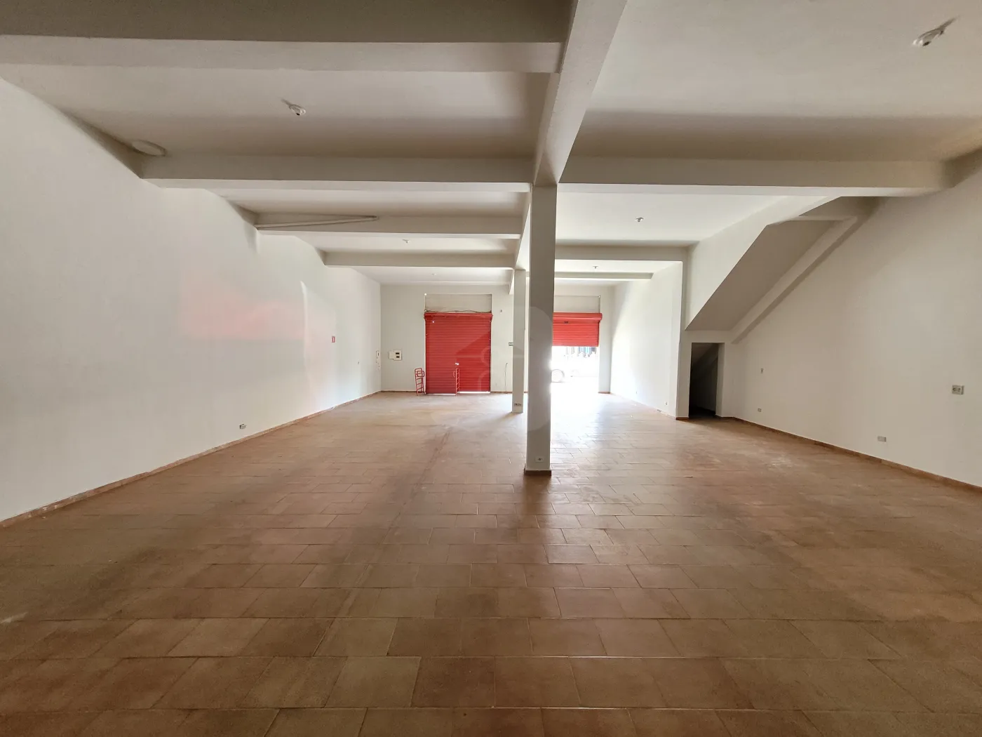 Alugar Comercial / Loja em Uberl&acirc;ndia R$ 7.000,00 - Foto 5