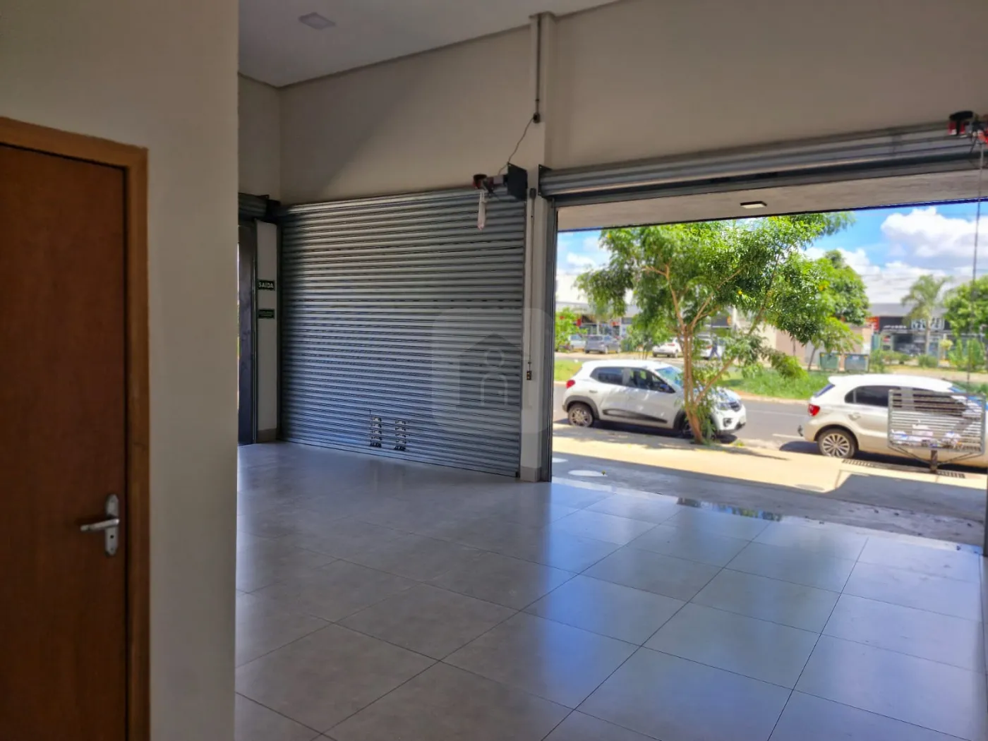 Alugar Comercial / Loja em Uberl&acirc;ndia R$ 4.600,00 - Foto 14