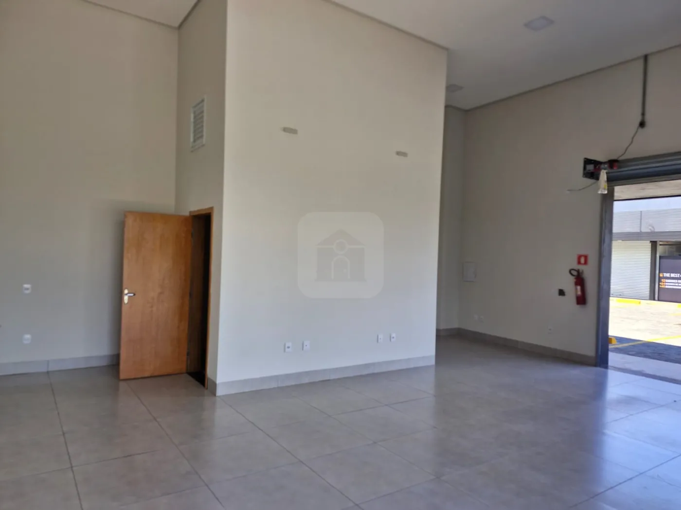 Alugar Comercial / Loja em Uberl&acirc;ndia R$ 4.600,00 - Foto 13