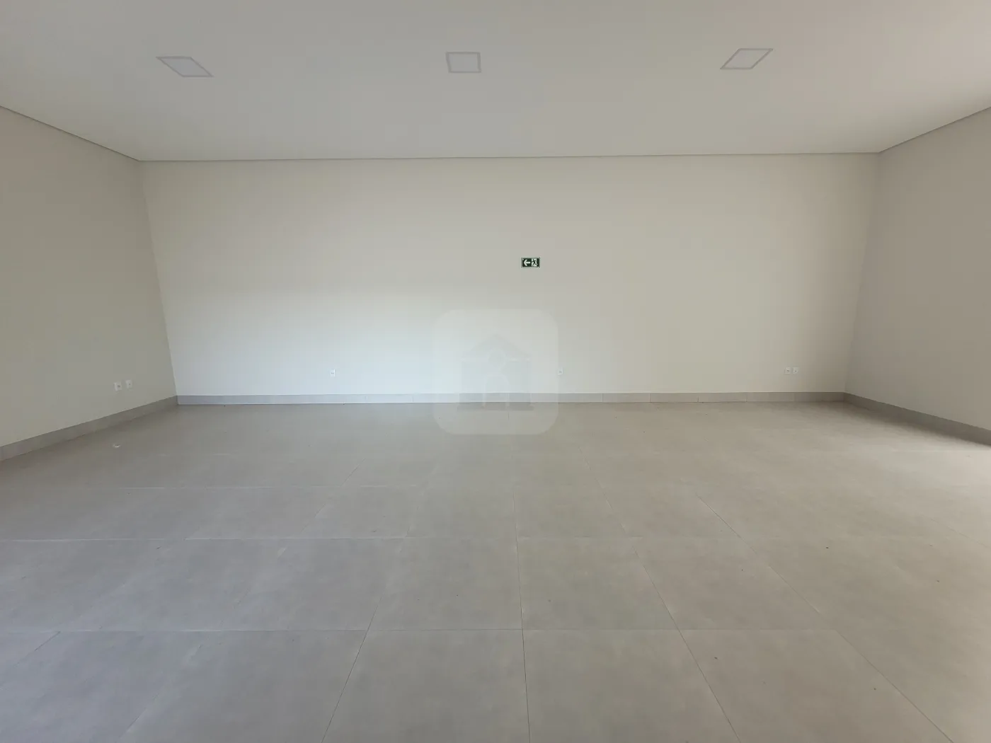 Alugar Comercial / Loja em Uberl&acirc;ndia R$ 3.700,00 - Foto 5